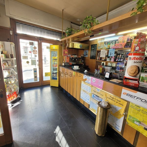 negozio in vendita a Firenze in zona Statuto