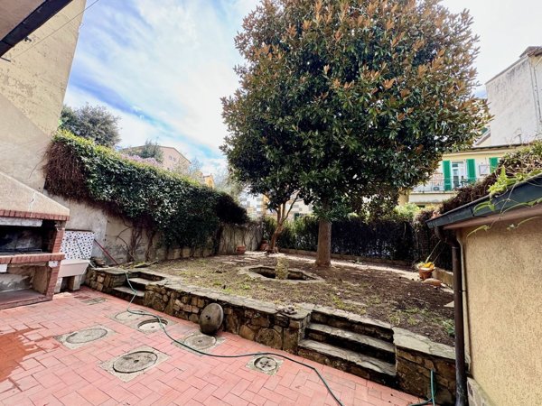 appartamento in vendita a Firenze in zona Campo di Marte