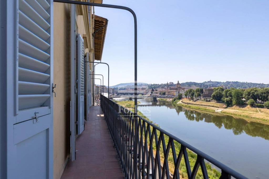 appartamento in vendita a Firenze in zona Ognissanti