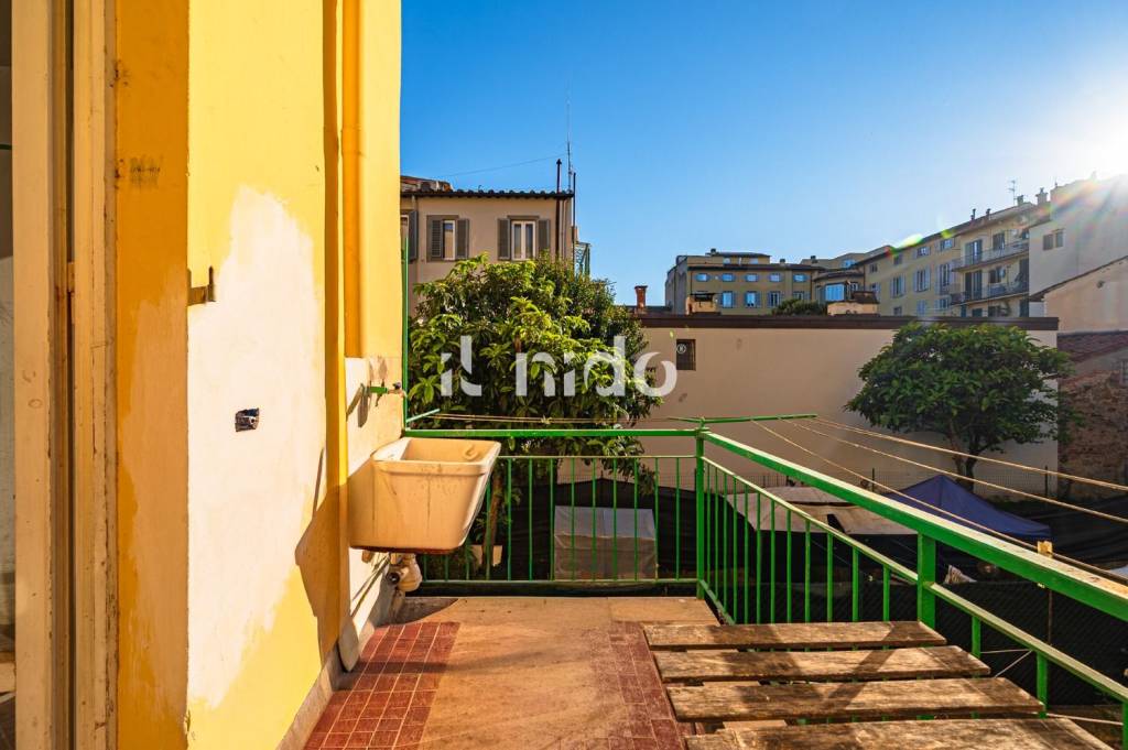 appartamento in vendita a Firenze in zona Centro Santa Maria Novella