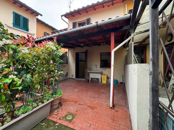 casa indipendente in vendita a Firenze in zona Ugnano