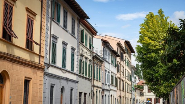appartamento in vendita a Firenze in zona Campo di Marte
