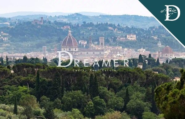 casa indipendente in vendita a Firenze in zona Centro Storico