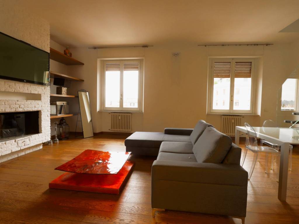 appartamento in vendita a Firenze in zona Campo di Marte