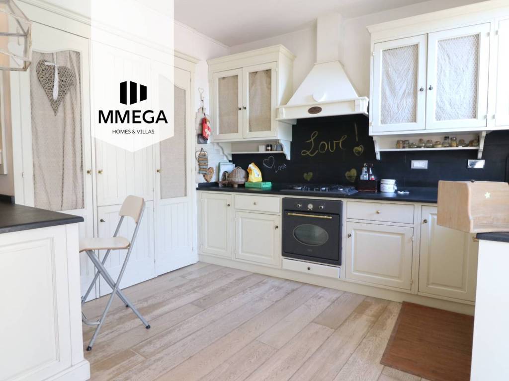 appartamento in vendita a Firenze in zona Campo di Marte