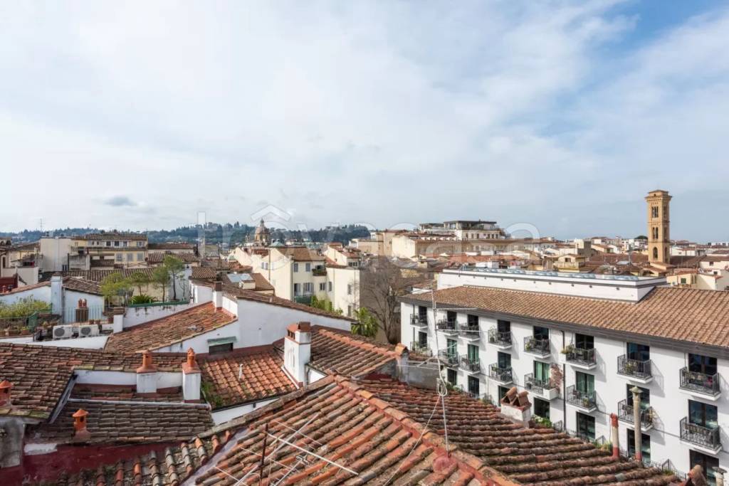 appartamento in vendita a Firenze in zona Centro Santa Maria Novella