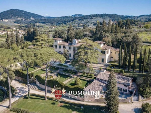 casa indipendente in vendita a Firenze in zona Campo di Marte