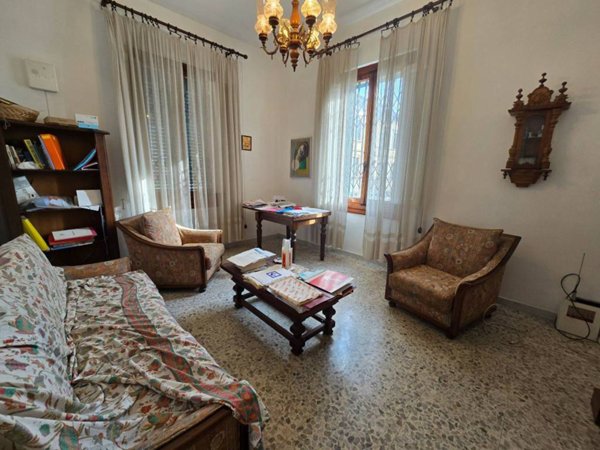 casa indipendente in vendita a Firenze in zona Careggi