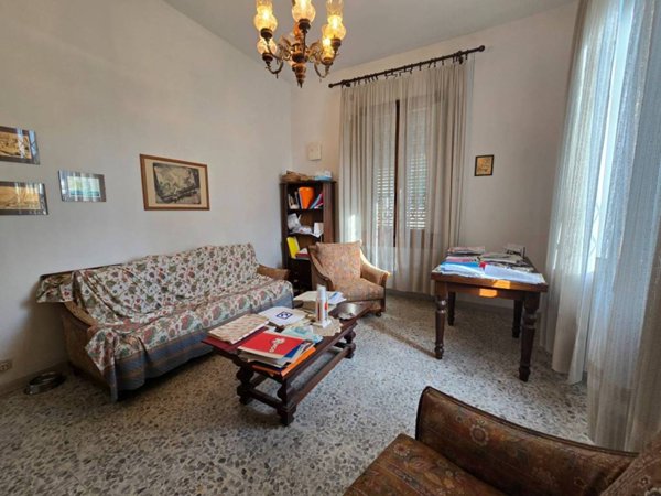 casa indipendente in vendita a Firenze in zona Careggi