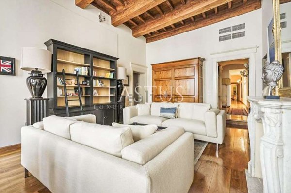 appartamento in vendita a Firenze in zona Centro Santa Maria Novella