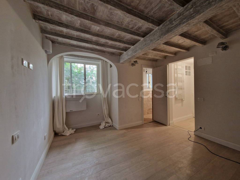 casa indipendente in vendita a Firenze in zona Centro San Frediano