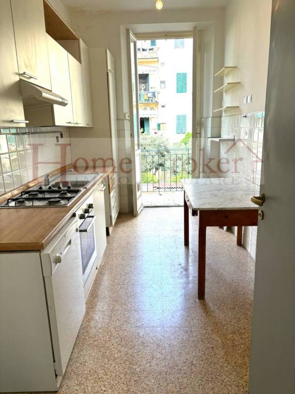 appartamento in vendita a Firenze in zona Campo di Marte