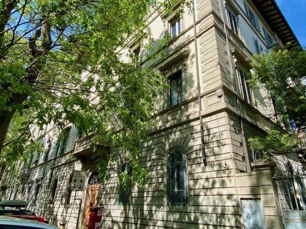 appartamento in vendita a Firenze in zona Campo di Marte