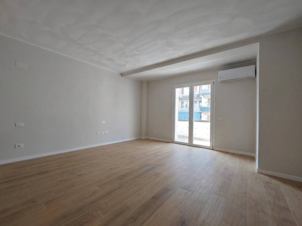 appartamento in vendita a Firenze in zona Isolotto