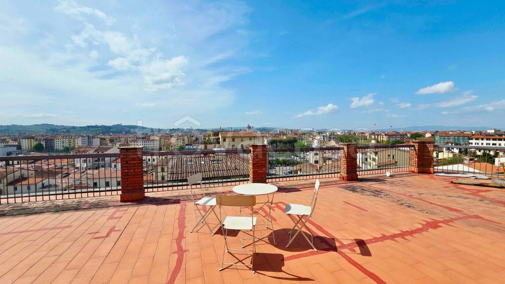 appartamento in vendita a Firenze in zona Campo di Marte
