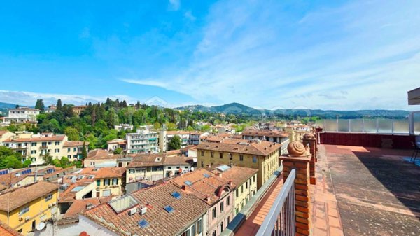 appartamento in vendita a Firenze in zona Campo di Marte