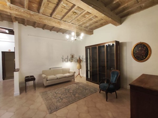 appartamento in vendita a Firenze in zona Centro Santa Maria Novella