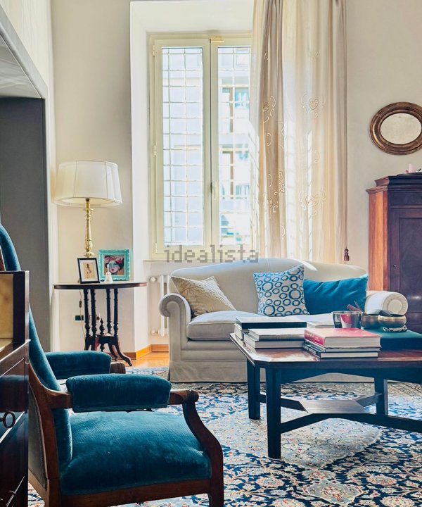 appartamento in vendita a Firenze in zona Centro Santa Maria Novella