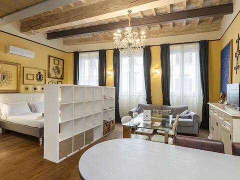 appartamento in vendita a Firenze in zona Centro Santa Maria Novella