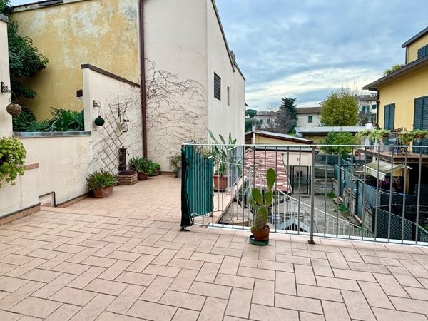 appartamento in vendita a Firenze in zona Campo di Marte