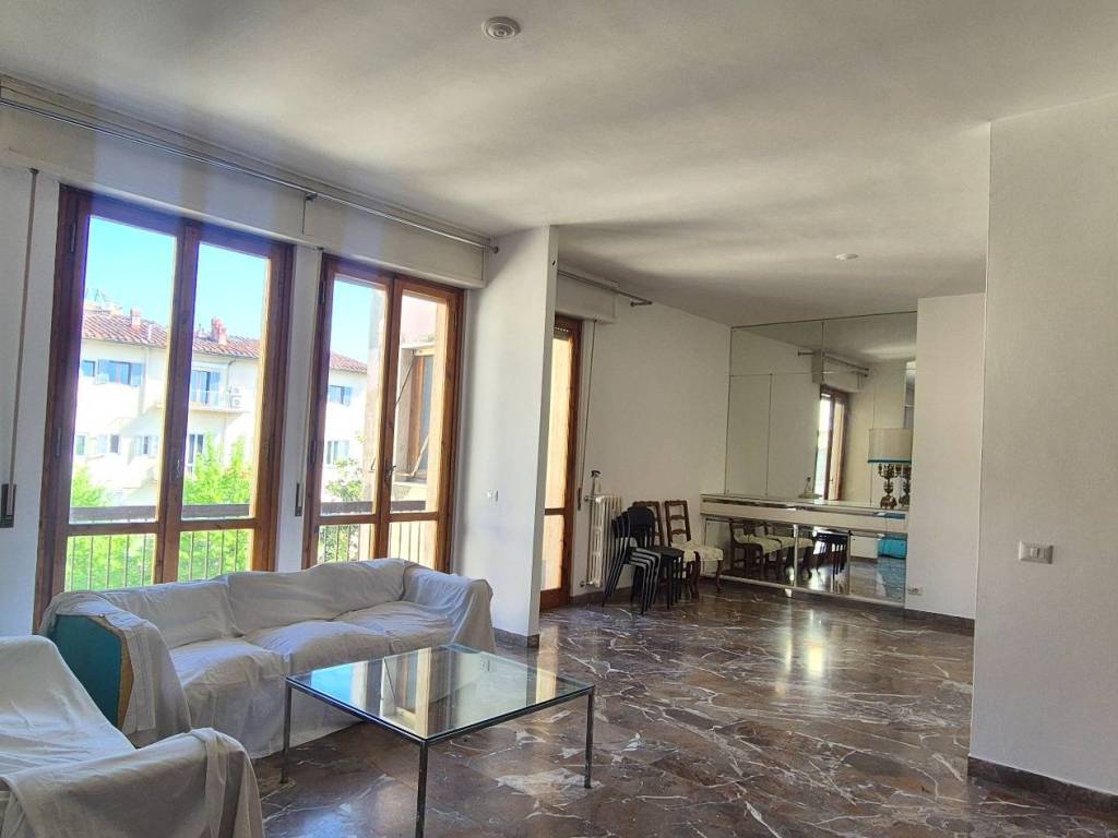 appartamento in vendita a Firenze in zona Campo di Marte