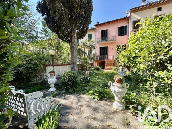 casa indipendente in vendita a Firenze in zona Centro Storico