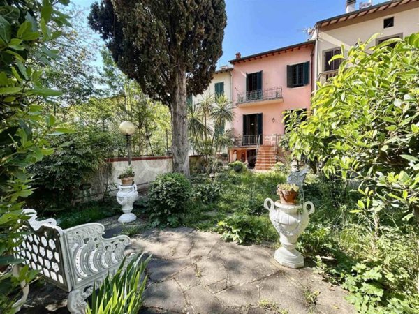 casa indipendente in vendita a Firenze in zona Centro Storico