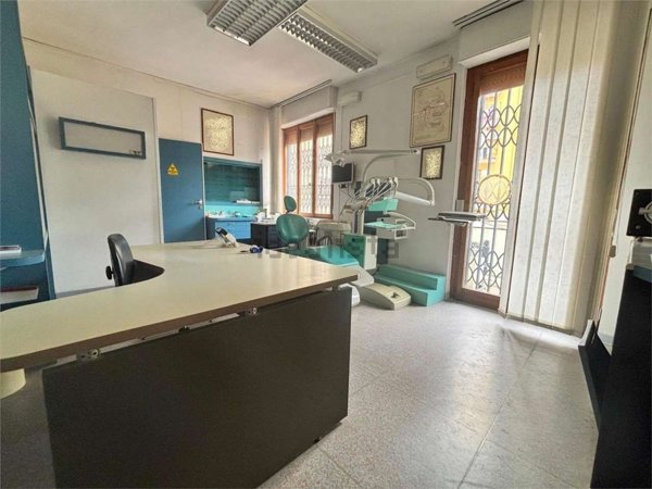 ufficio in vendita a Firenze in zona Careggi