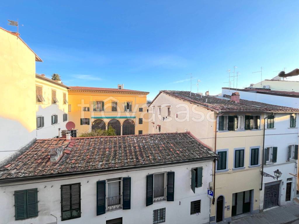 appartamento in vendita a Firenze in zona Centro San Lorenzo