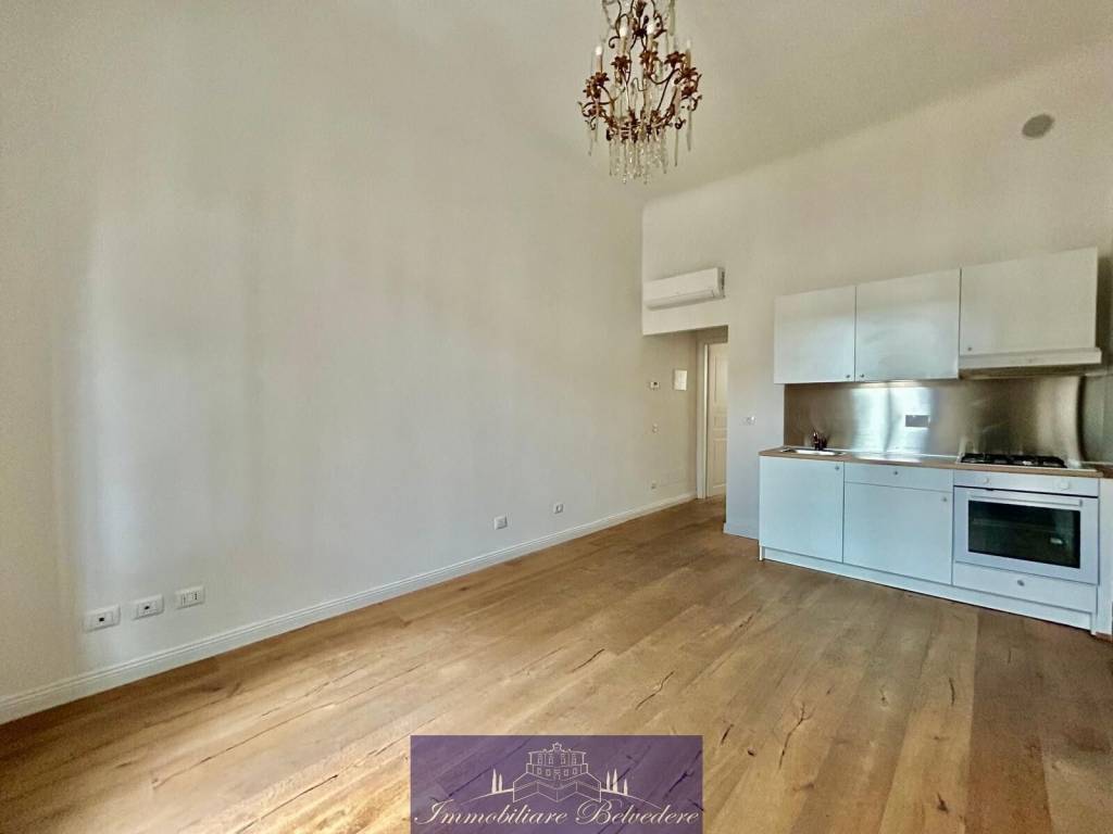 appartamento in vendita a Firenze in zona Campo di Marte
