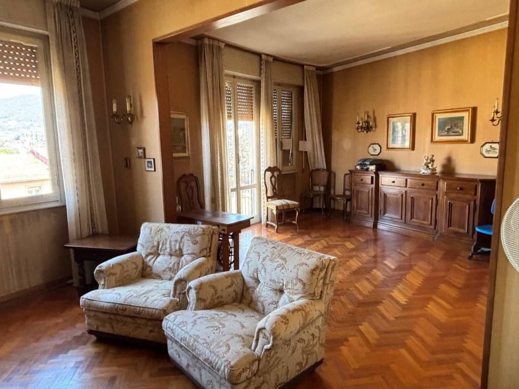 appartamento in vendita a Firenze in zona Campo di Marte