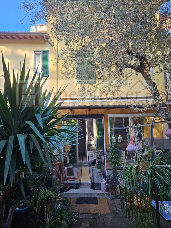 casa indipendente in vendita a Firenze in zona Centro Storico