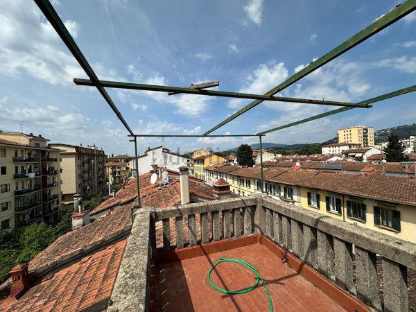 appartamento in vendita a Firenze in zona Campo di Marte