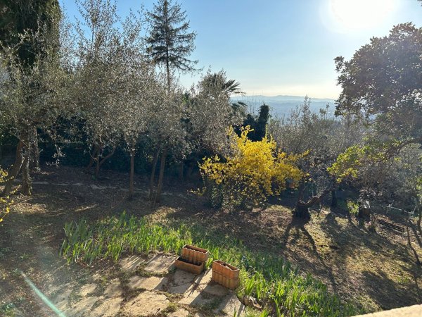 appartamento in vendita a Firenze in zona Settignano