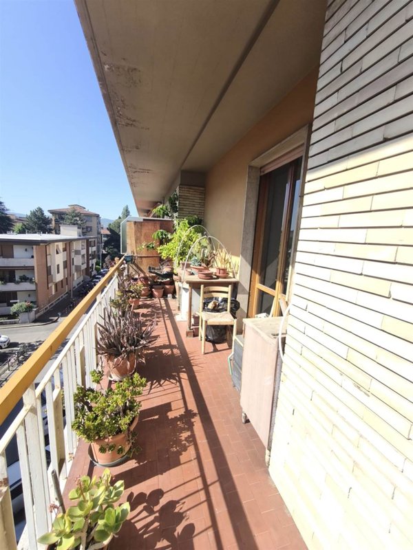 appartamento in vendita a Firenze in zona Isolotto