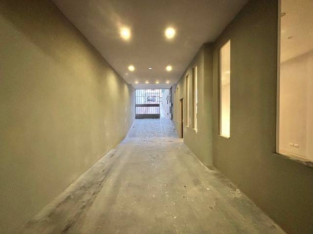 locale commerciale in vendita a Firenze in zona Novoli