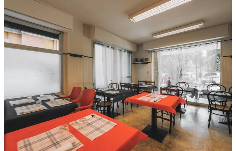 negozio in vendita a Firenze in zona Firenze Nova