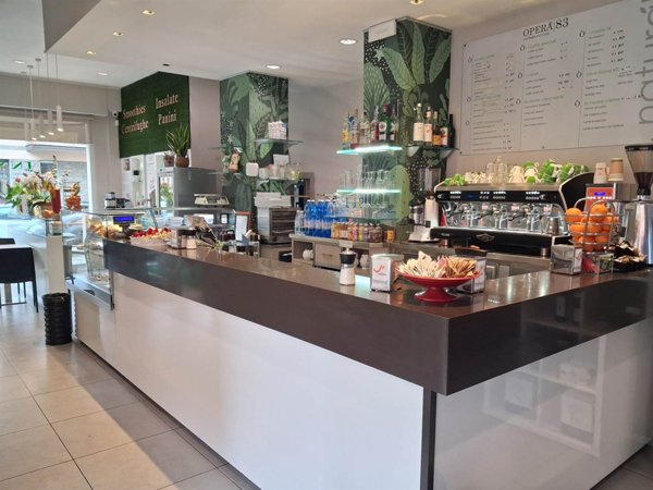 negozio in vendita a Firenze in zona Novoli