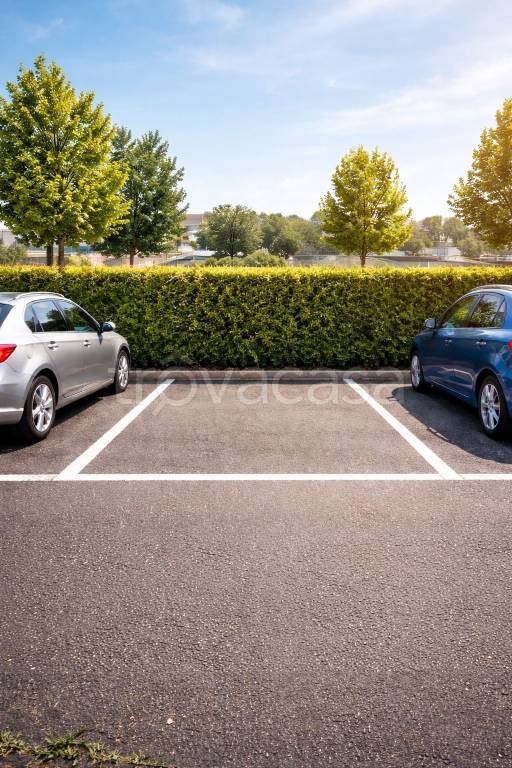 ufficio in vendita a Firenze in zona Isolotto