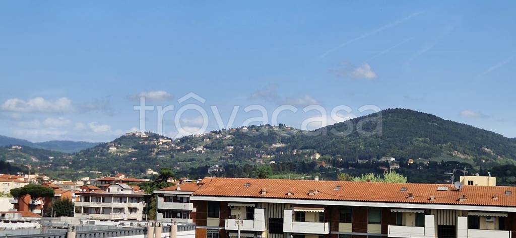 appartamento in vendita a Firenze in zona Rovezzano