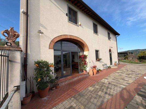 casa indipendente in vendita a Firenze in zona Settignano