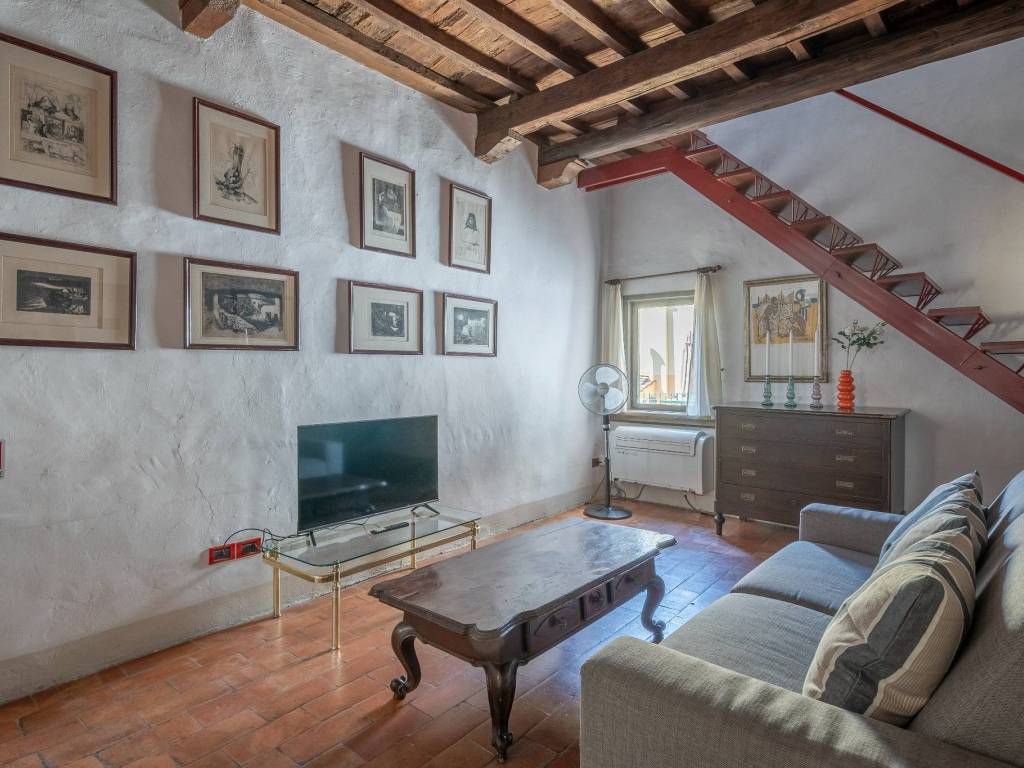 appartamento in vendita a Firenze in zona Centro San Frediano