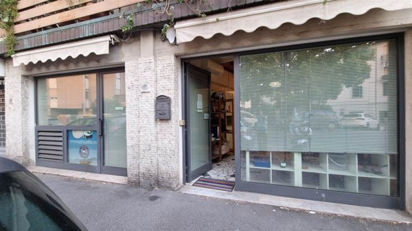 negozio in vendita a Firenze in zona Novoli