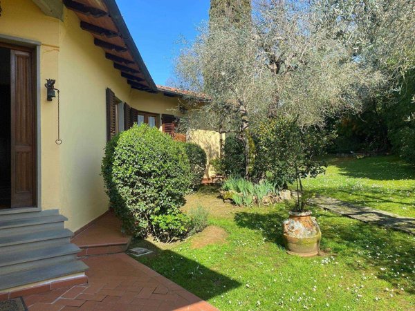 casa indipendente in vendita a Firenze in zona Centro Storico