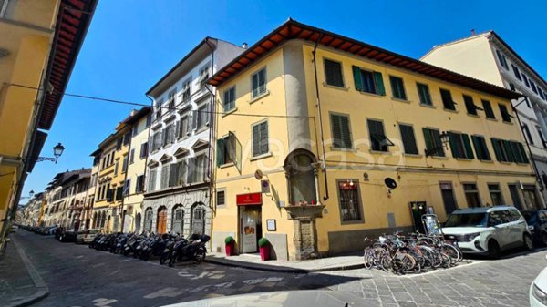 appartamento in vendita a Firenze in zona Centro Santa Maria Novella
