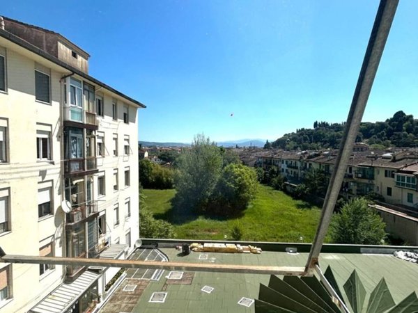 appartamento in vendita a Firenze in zona Isolotto