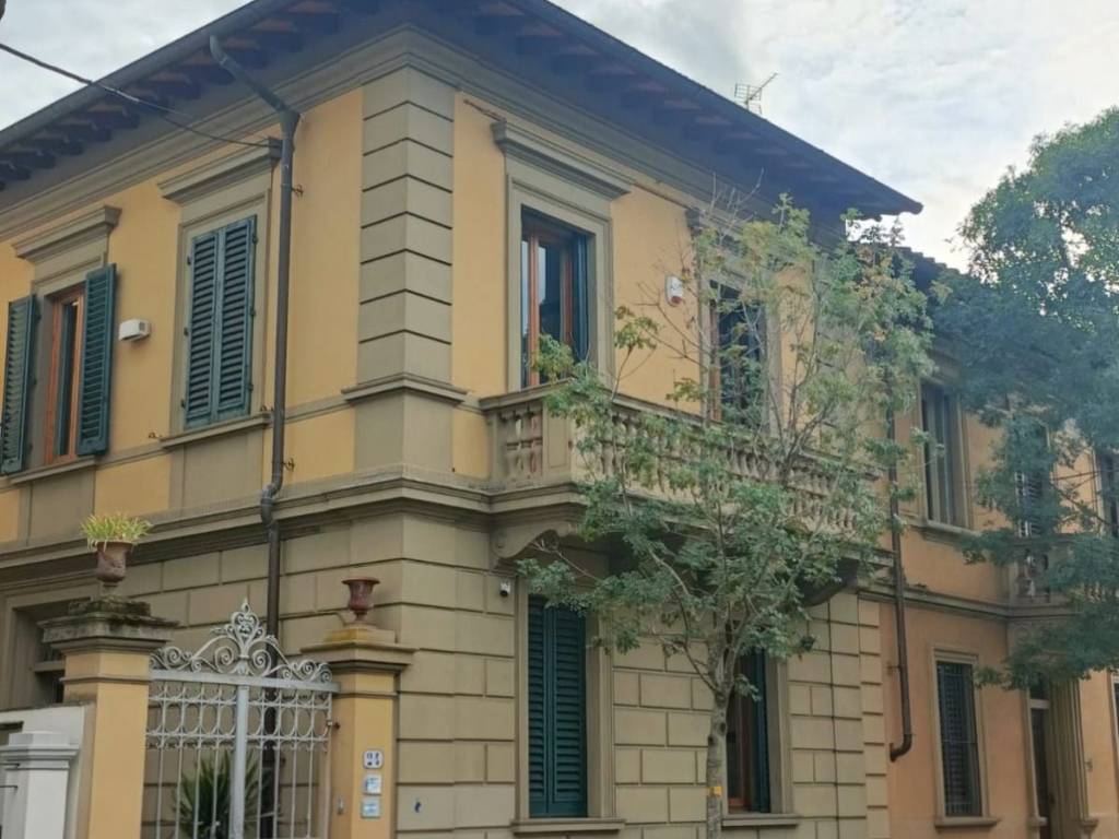 casa indipendente in vendita a Firenze in zona Galluzzo