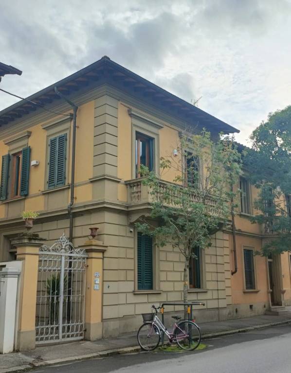 casa indipendente in vendita a Firenze in zona Galluzzo