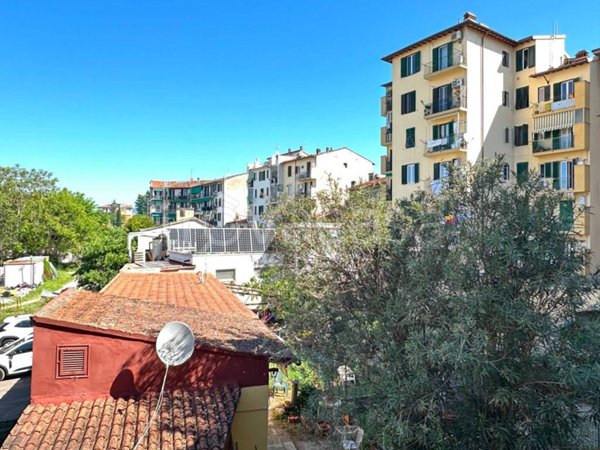 appartamento in vendita a Firenze in zona Legnaia