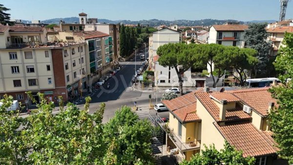 appartamento in vendita a Firenze in zona Coverciano